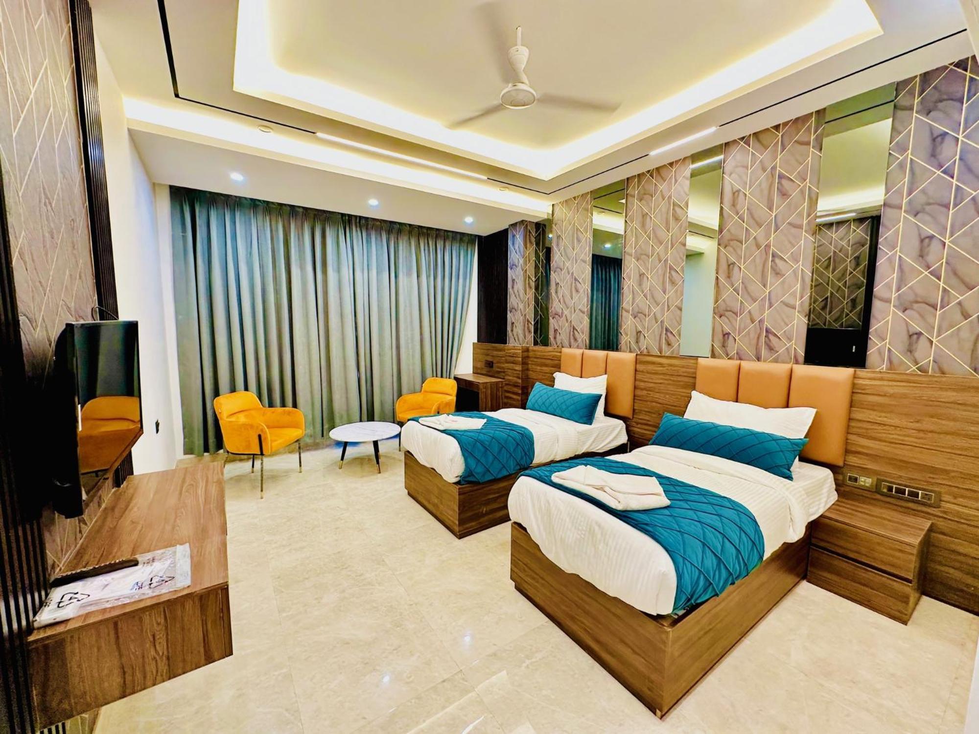 Hotel Hsp Plaza Nueva Delhi Exterior foto