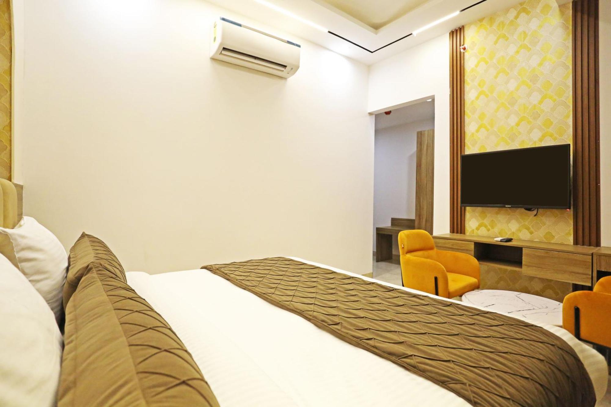 Hotel Hsp Plaza Nueva Delhi Exterior foto