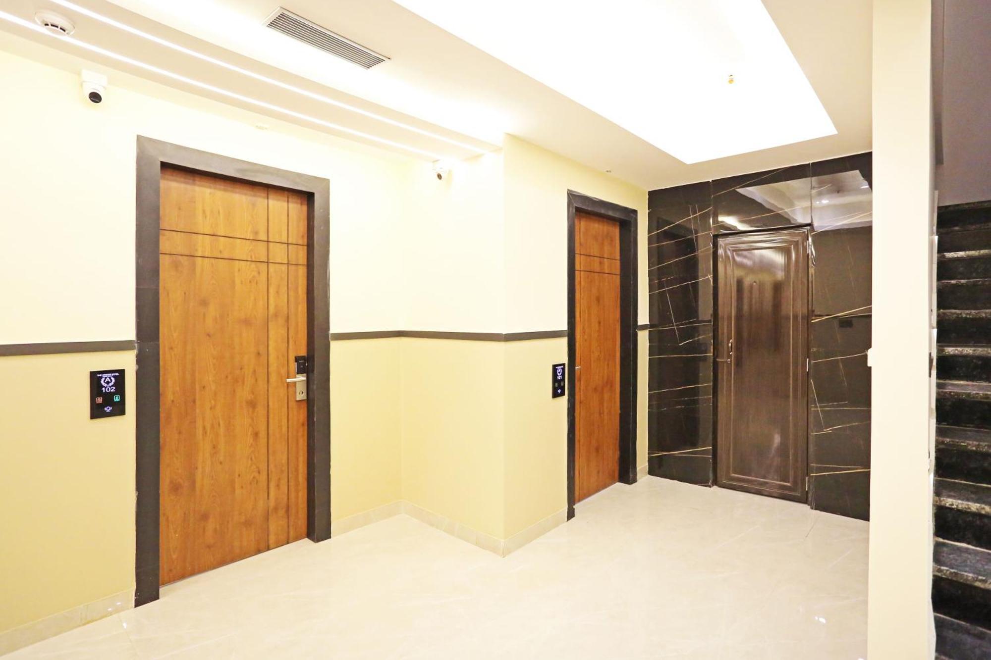 Hotel Hsp Plaza Nueva Delhi Exterior foto
