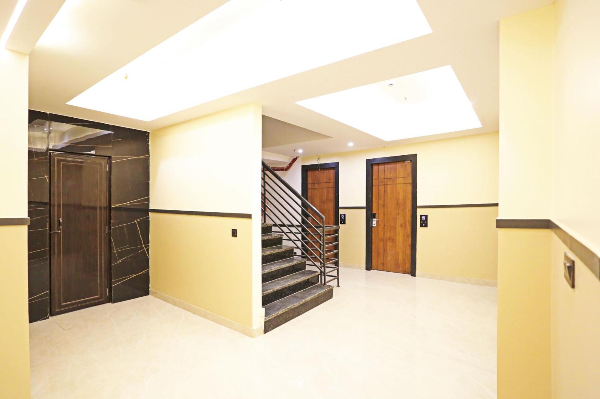 Hotel Hsp Plaza Nueva Delhi Exterior foto