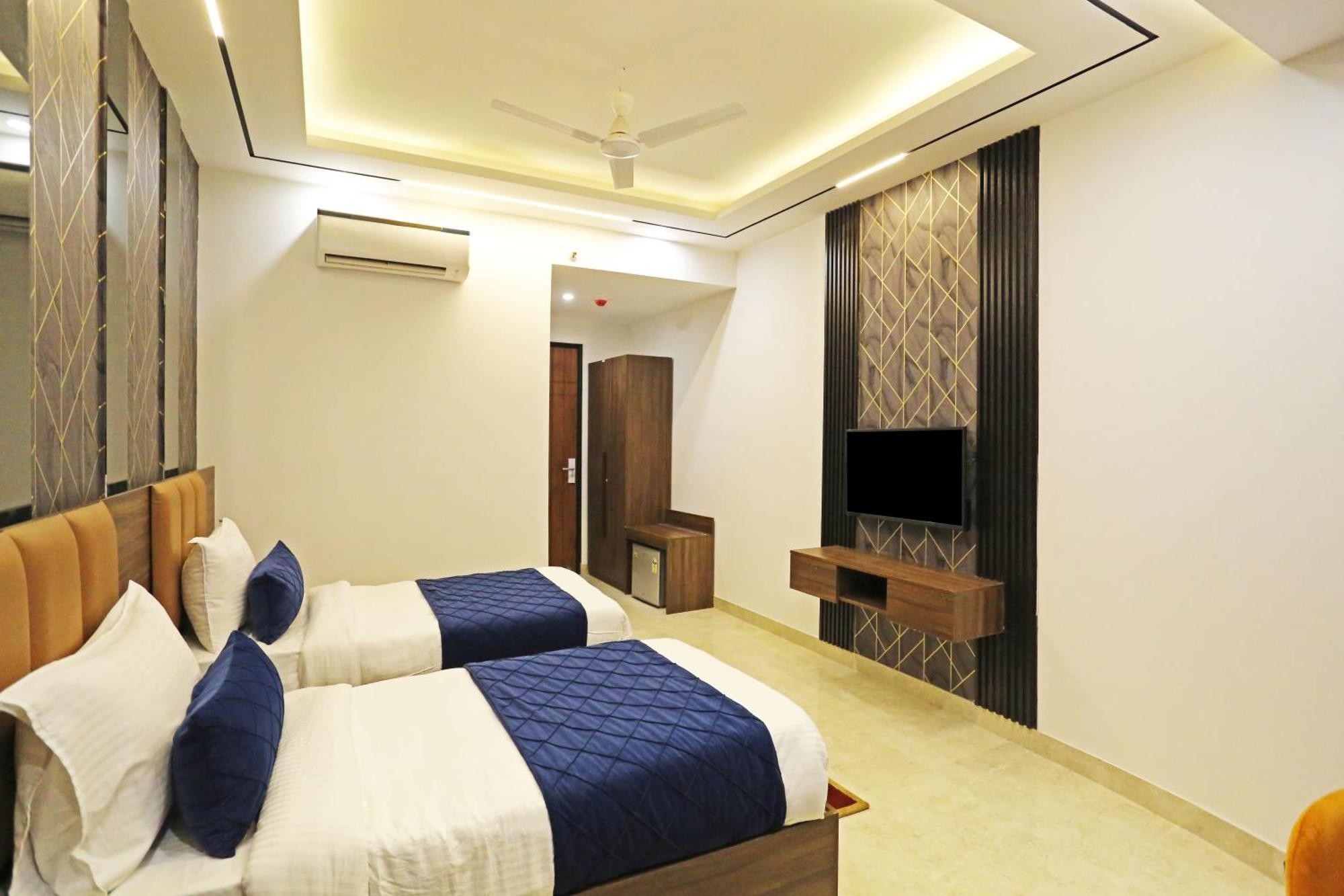 Hotel Hsp Plaza Nueva Delhi Exterior foto