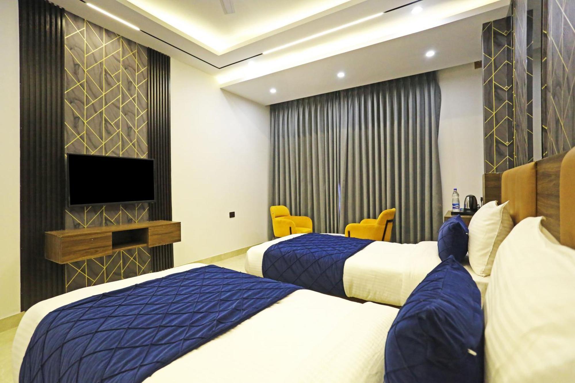 Hotel Hsp Plaza Nueva Delhi Exterior foto