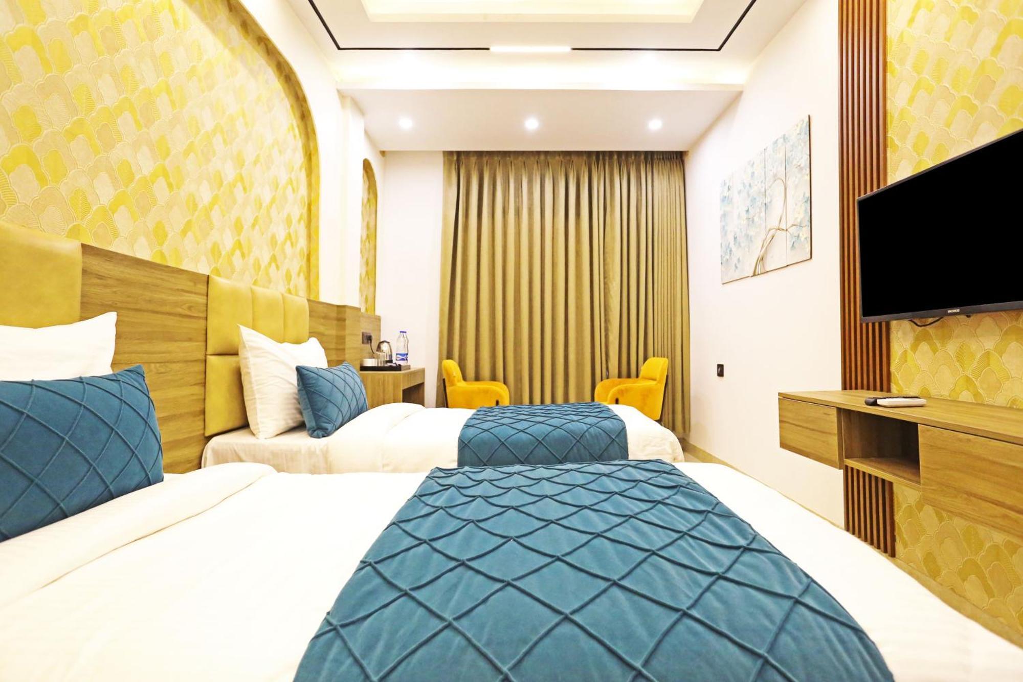 Hotel Hsp Plaza Nueva Delhi Exterior foto