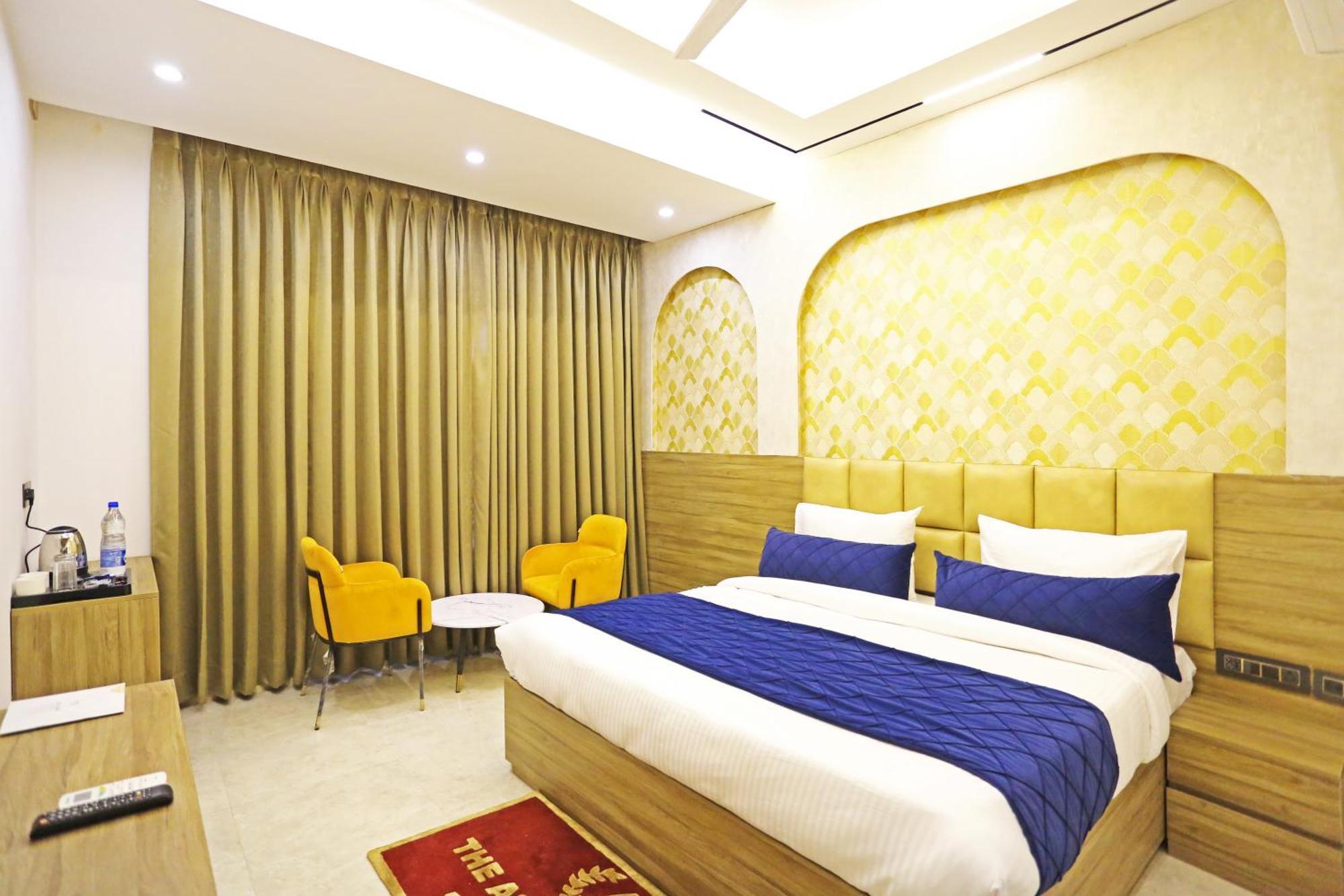 Hotel Hsp Plaza Nueva Delhi Exterior foto